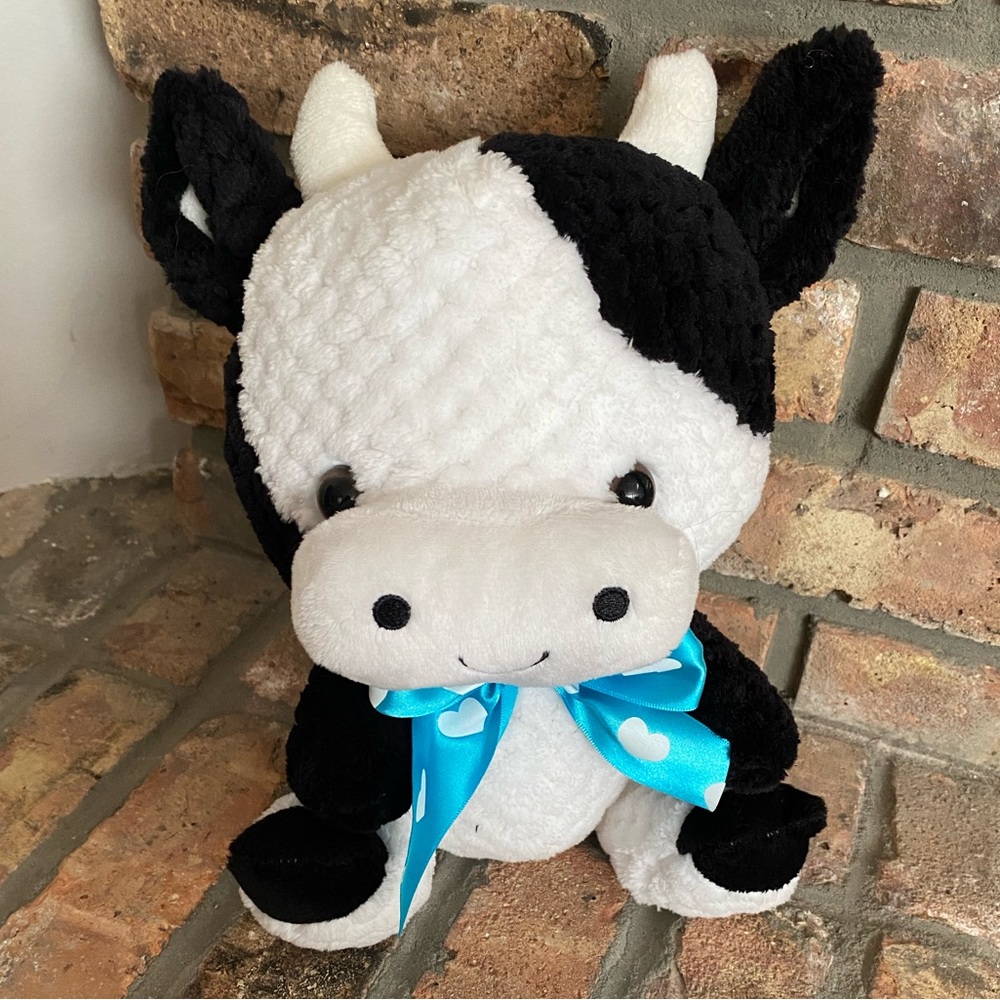 Adorable Crochet Cow Plush 💙